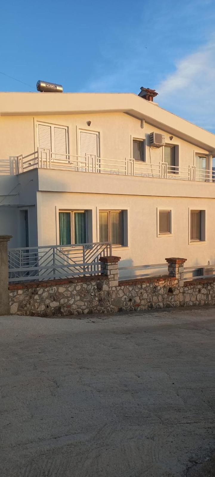 Vila Elida Trajas Exteriör bild